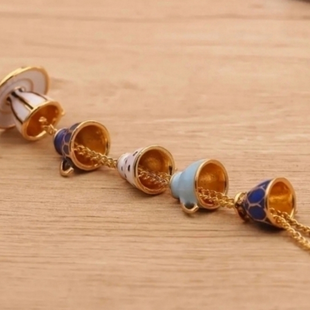 BETSEY JOHNSON STACKED BLUE TEACUP NECKLACE - Picture 3 of 4